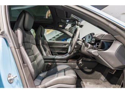 2026 Porsche TAYCAN photo 3