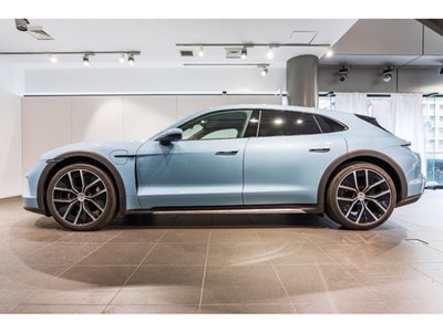 2026 Porsche TAYCAN photo 7