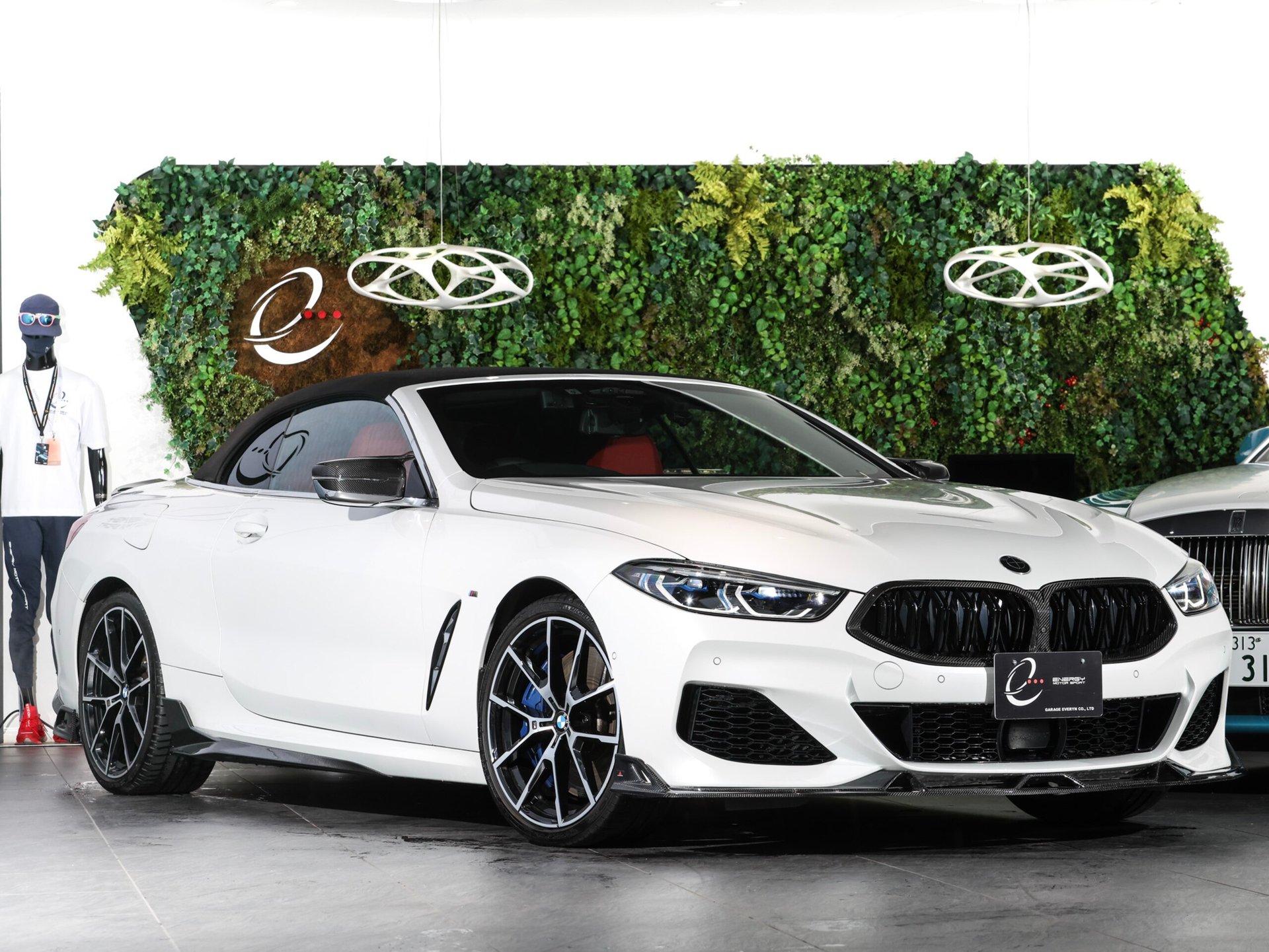 BMW 8 SERIES CABRIOLET - View 1