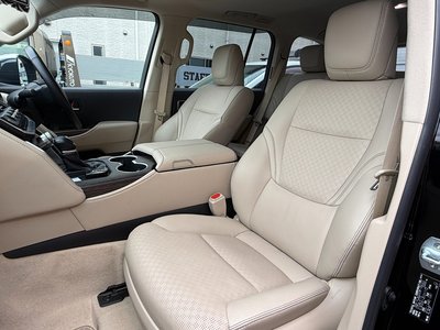 2023 Toyota LAND CRUISER 300 — фото 10