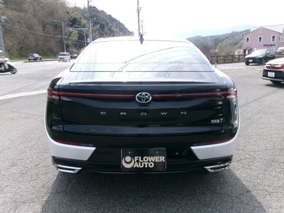 TOYOTA CROWN CROSSOVER - 4