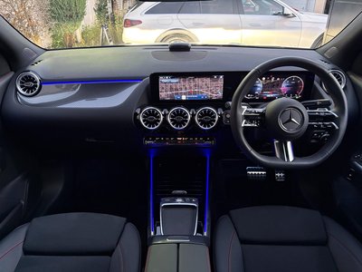 MERCEDES-BENZ GLA - 8