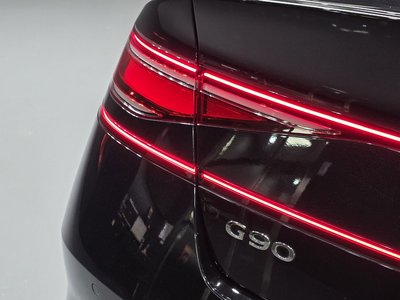 2022 Genesis G90 (RS4) photo 10