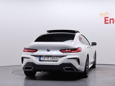 BMW 8 SERIES - 4