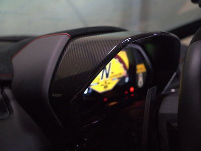LAMBORGHINI AVENTADOR - 9