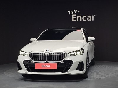 BMW 5 SERIES - 2