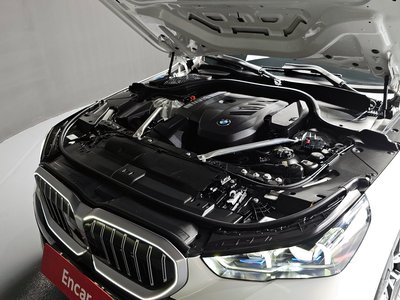 BMW 5 SERIES - 7