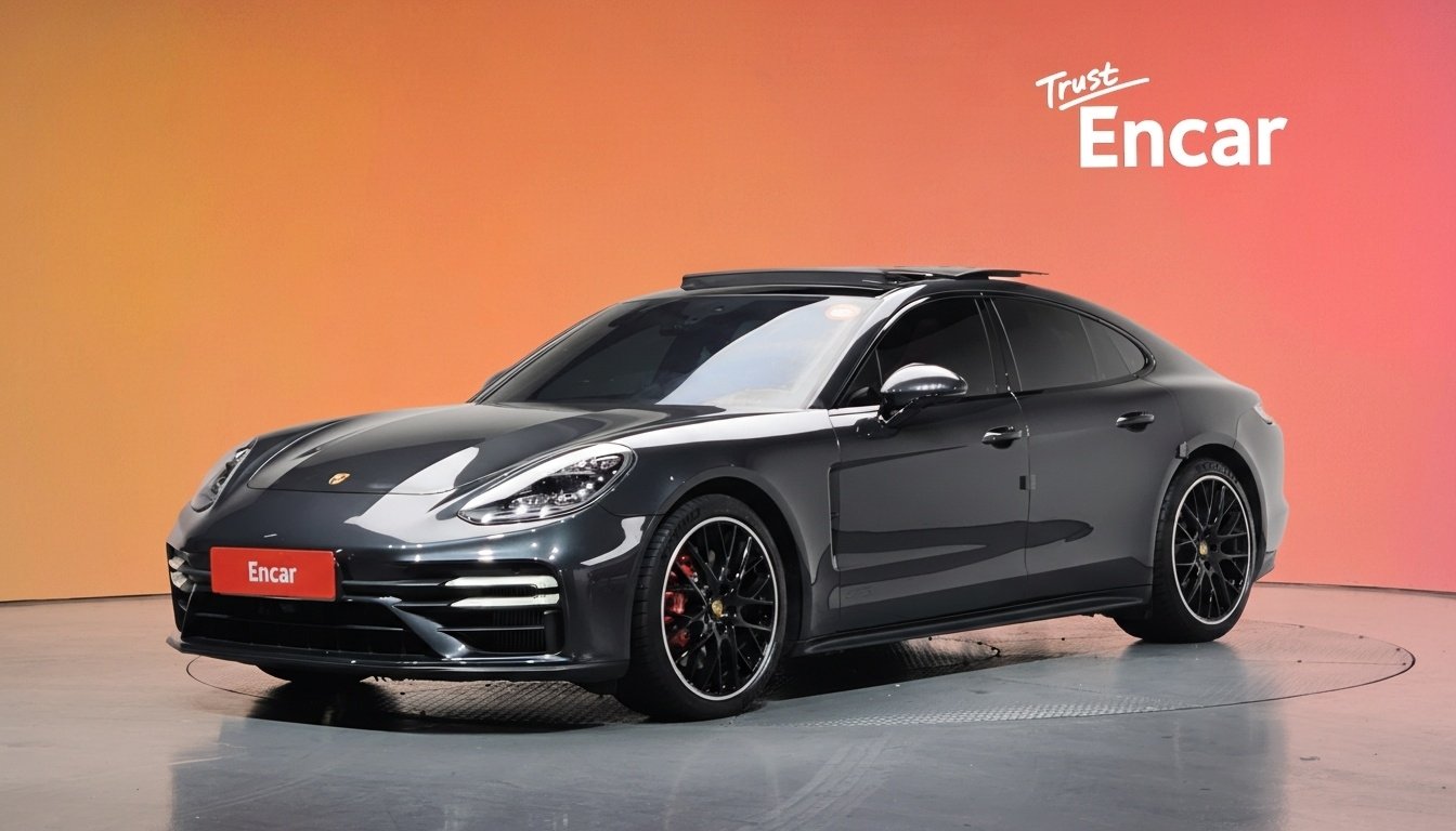 PORSCHE PANAMERA - View 1