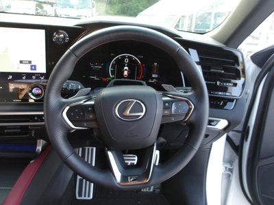 2025 Lexus RX — миниатюра 38