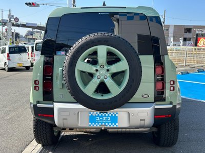 LAND ROVER DEFENDER - 10
