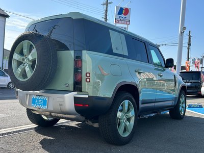 LAND ROVER DEFENDER - 9