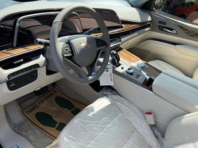 CADILLAC ESCALADE - 2