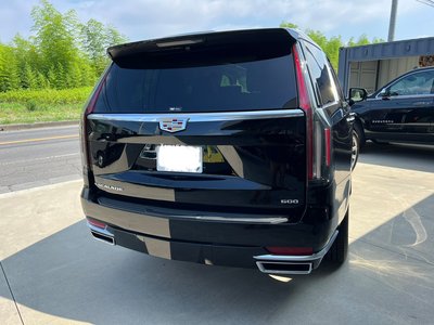 CADILLAC ESCALADE - 8