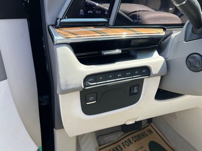 CADILLAC ESCALADE - 6