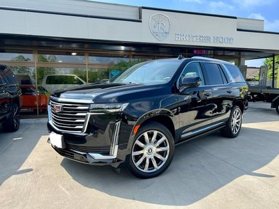 CADILLAC ESCALADE - 1