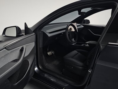 صورة مصغرة 13 لـ 2026 Tesla MODEL Y