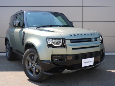 LAND ROVER DEFENDER - 1