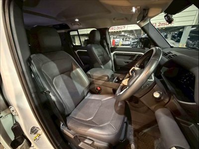 LAND ROVER DEFENDER - 6