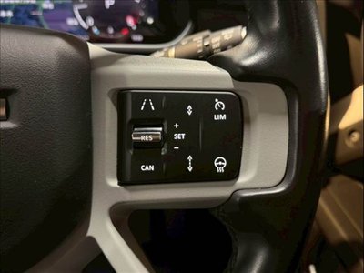 LAND ROVER DEFENDER - 10