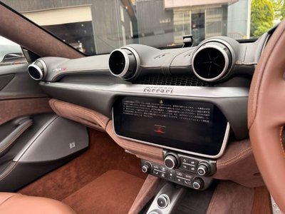 صورة مصغرة 16 لـ 2023 Ferrari PORTOFINO M