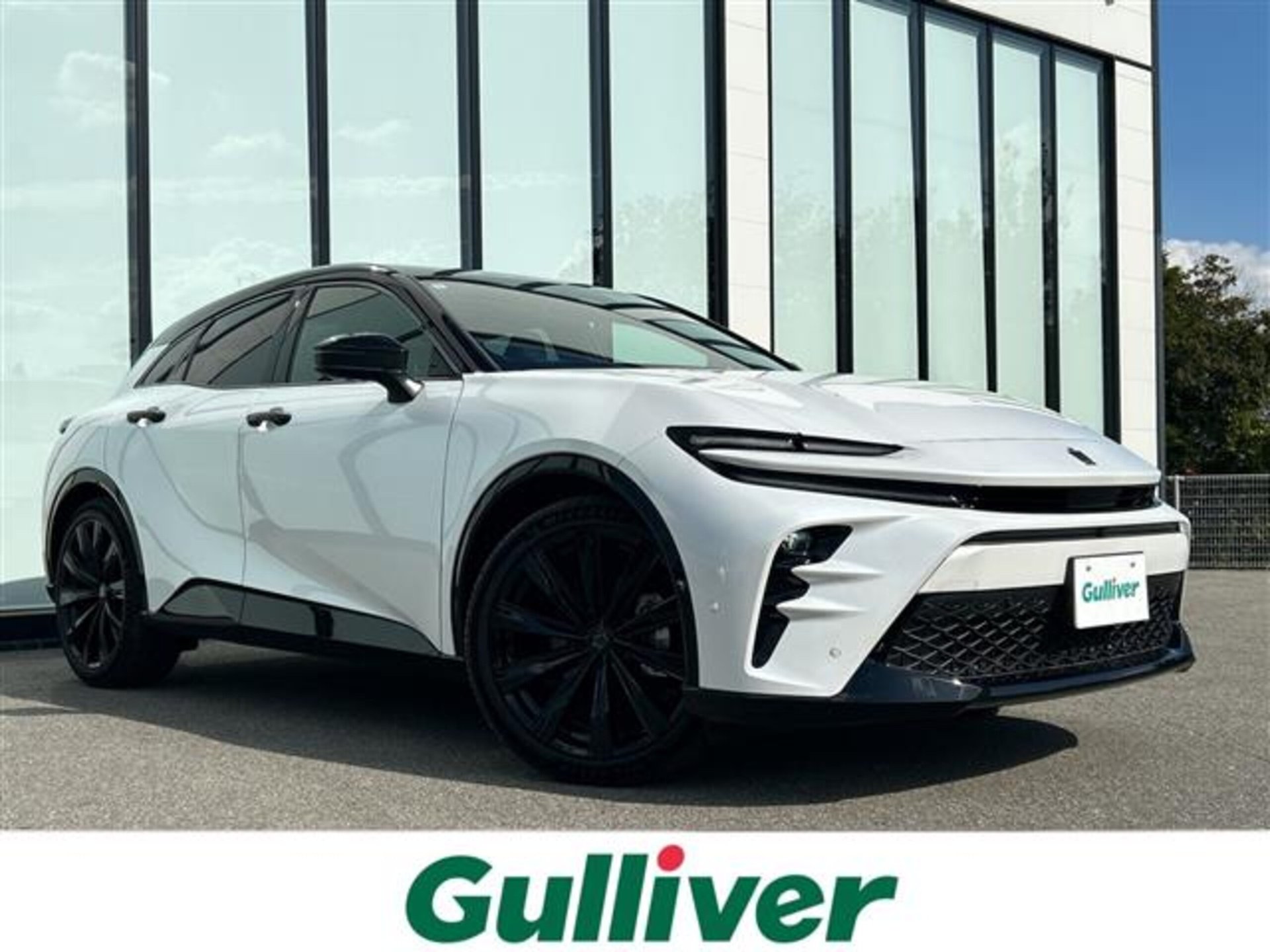 TOYOTA CROWN SPORT - View 1