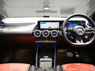 2025 Mercedes-BENZ GLA AMG 缩略图 23