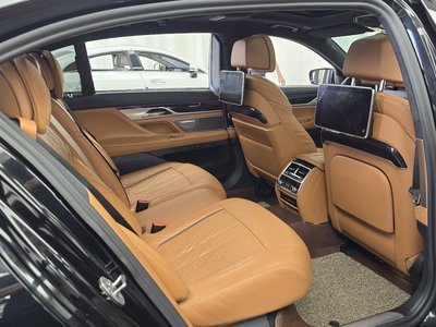 2021 BMW 7 SERIES thumbnail 17