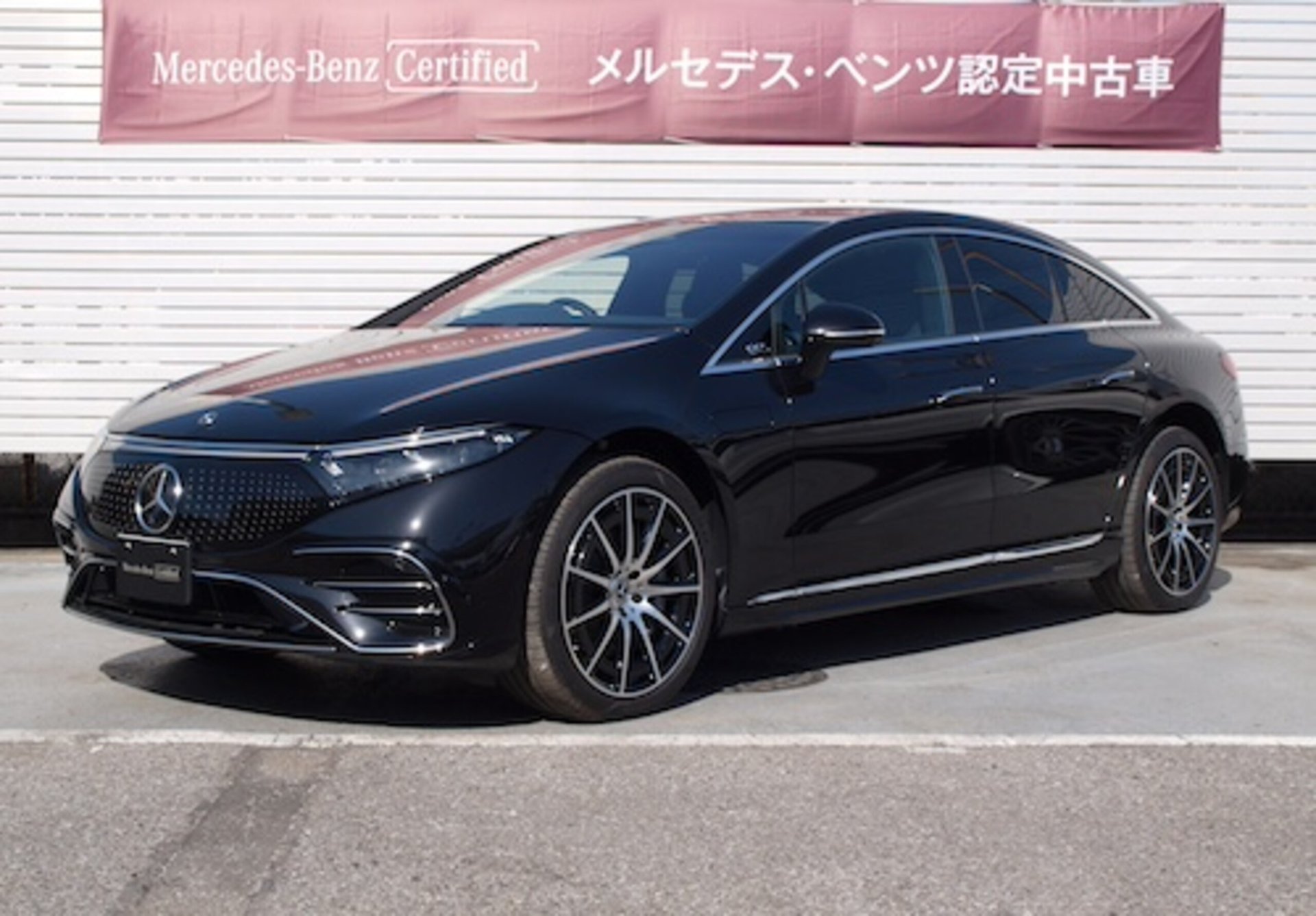 MERCEDES-BENZ EQS - View 1