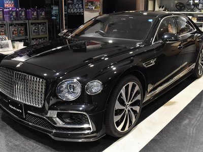 BENTLEY FLYING SPUR - 8