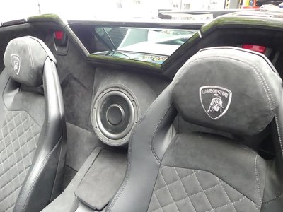 صورة مصغرة 11 لـ 2015 Lamborghini AVENTADOR