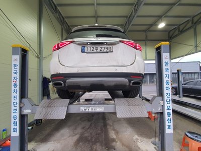 MERCEDES-BENZ GLE - 2