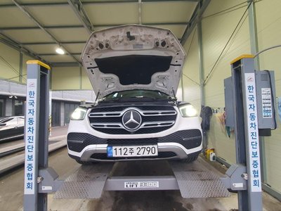 MERCEDES-BENZ GLE - 1