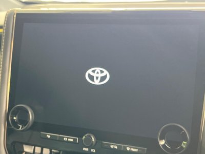 2024 Toyota VELLFIRE photo 4