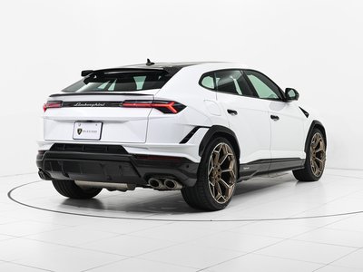 LAMBORGHINI URUS - 8