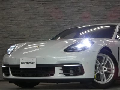 PORSCHE PANAMERA - 5