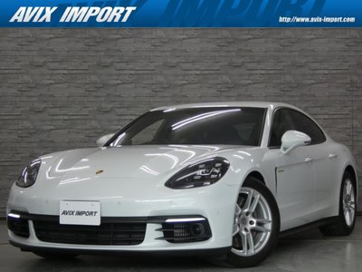 PORSCHE PANAMERA - 1