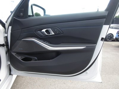 صورة مصغرة 31 لـ 2026 BMW 3 SERIES