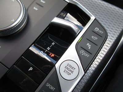 صورة مصغرة 41 لـ 2026 BMW 3 SERIES