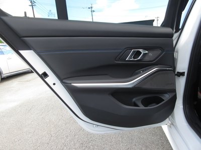 صورة مصغرة 19 لـ 2026 BMW 3 SERIES