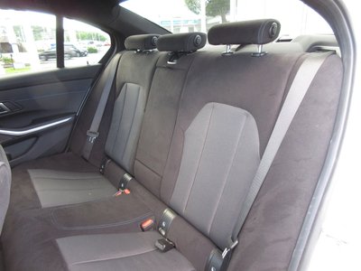 صورة مصغرة 21 لـ 2026 BMW 3 SERIES