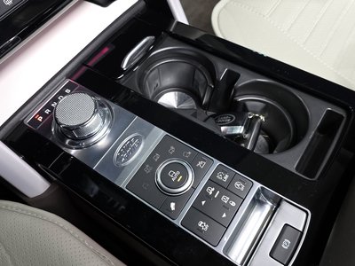 LAND ROVER DISCOVERY - 9