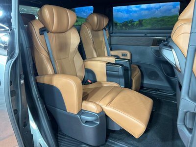 TOYOTA VELLFIRE - 9