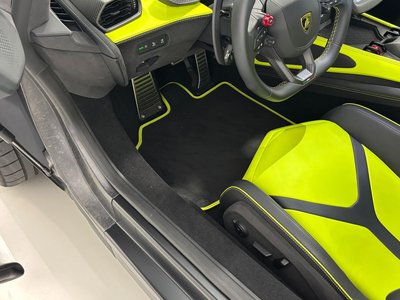 صورة مصغرة 31 لـ 2025 Lamborghini REVUELTO