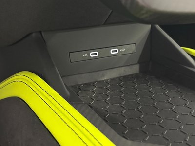 صورة مصغرة 43 لـ 2025 Lamborghini REVUELTO