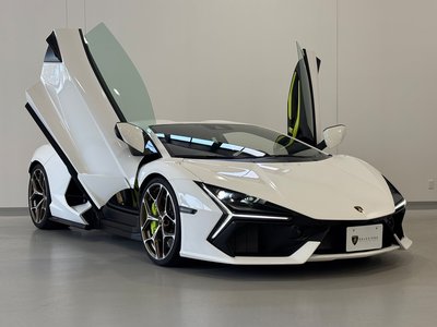 صورة 1 لـ 2025 Lamborghini REVUELTO