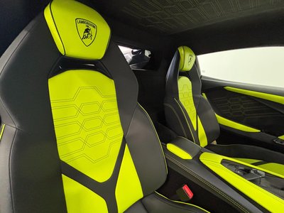صورة مصغرة 34 لـ 2025 Lamborghini REVUELTO