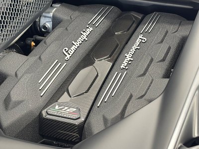 صورة مصغرة 26 لـ 2025 Lamborghini REVUELTO