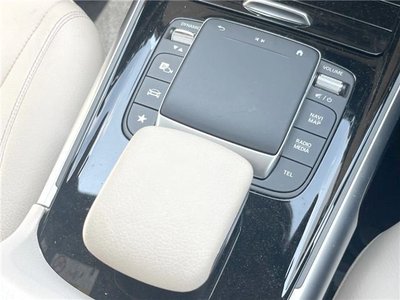 صورة 9 لـ 2022 Mercedes-BENZ GLB