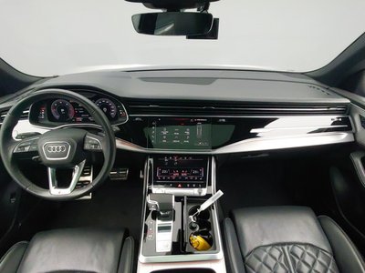 AUDI Q8 - 8