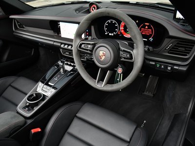 PORSCHE 911 CABRIOLET - 3